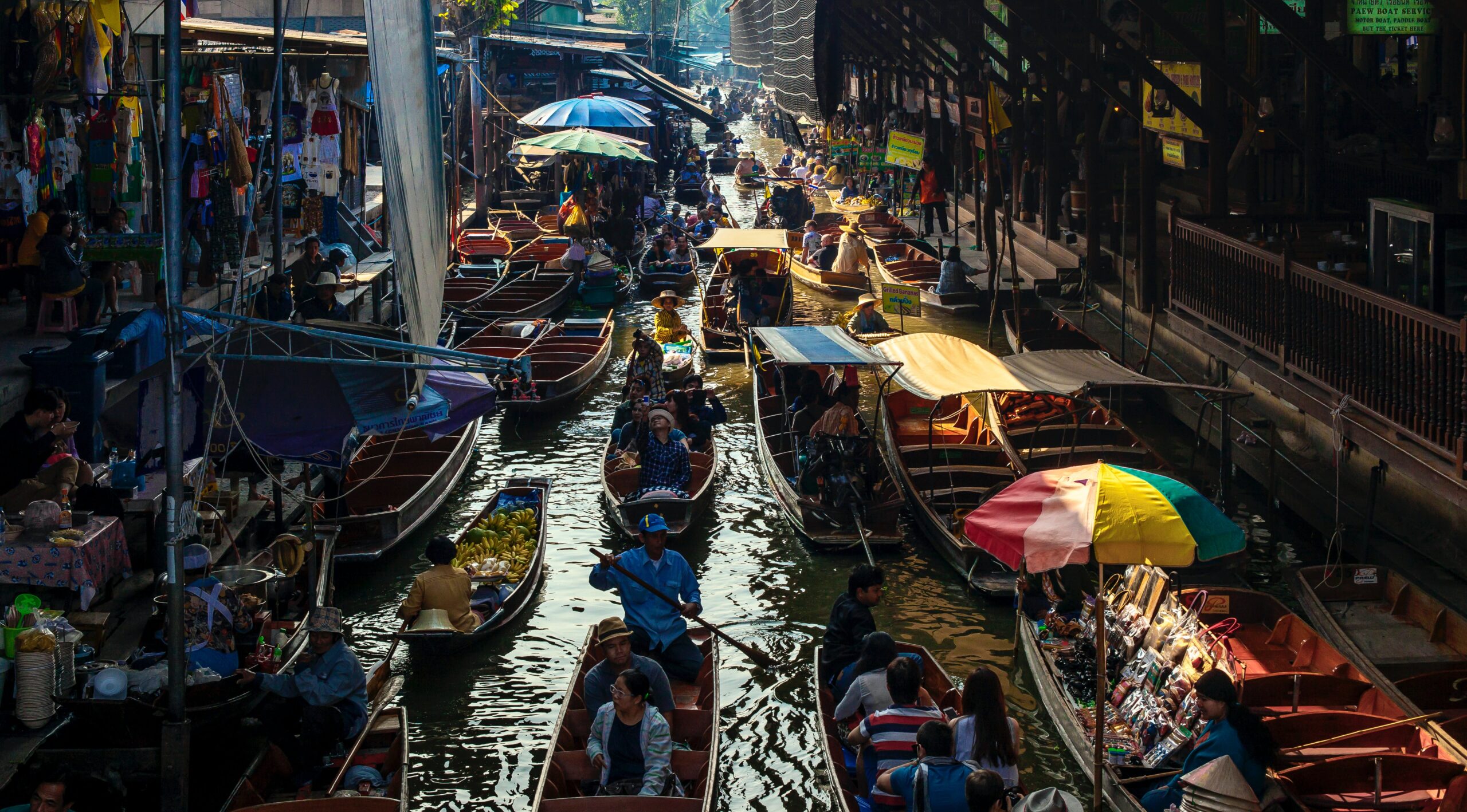 Damnoen Saduak Floating Market